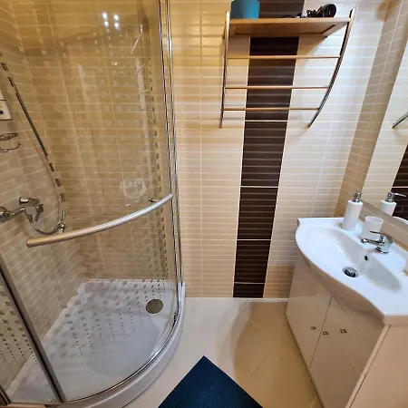 Azur Csiga Apartman Apartment