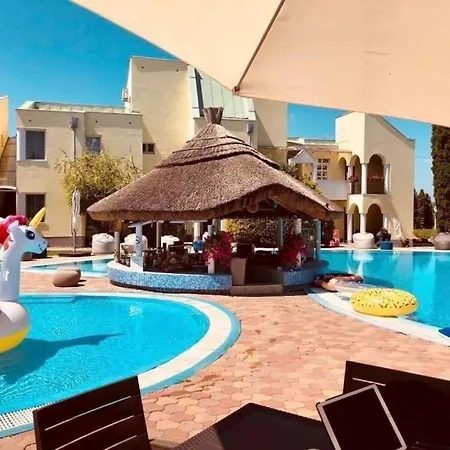 Apartment Azur Csiga *